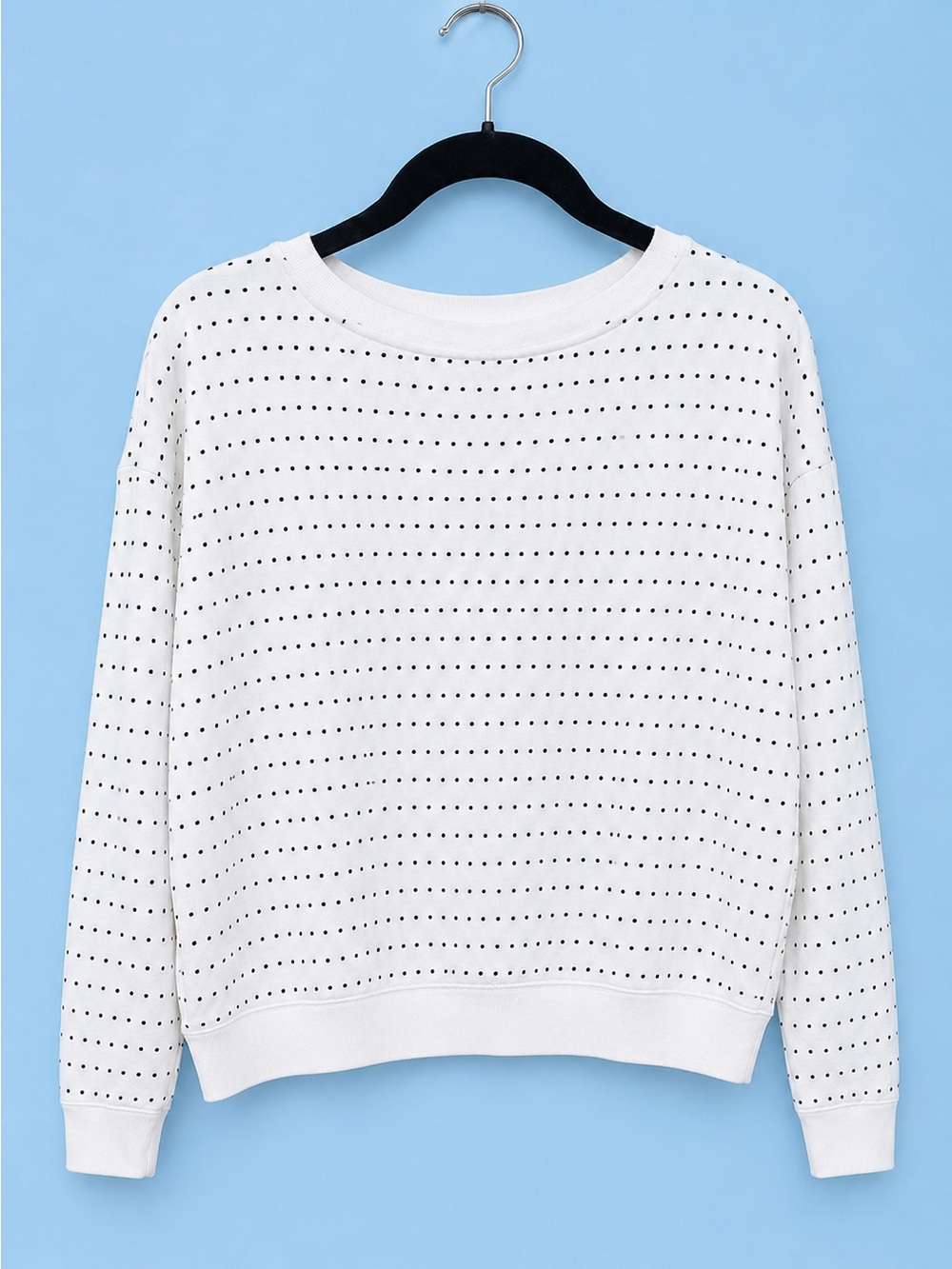 White Sweater with Black Dotted Line Pattern, Classic Style, Size L
